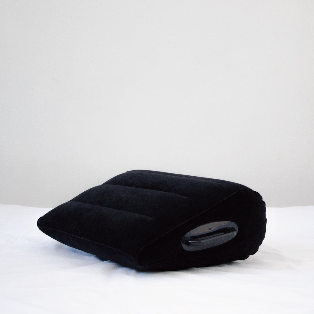 Almohada del Placer: Triángulo Erótico para Parejas