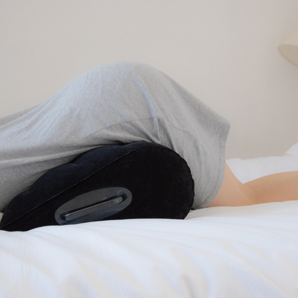 Almohada del Placer: Triángulo Erótico para Parejas