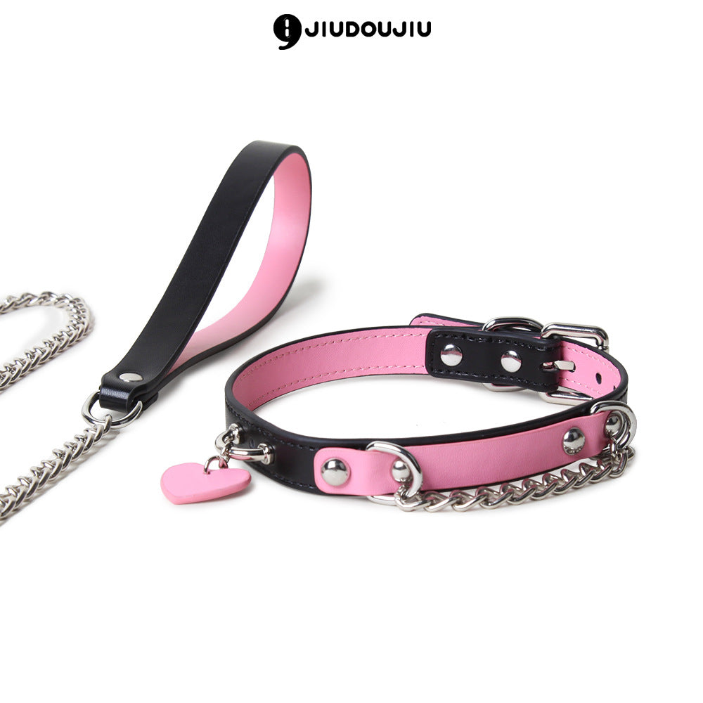 Collar del Deseo: Elegancia y Sumisión